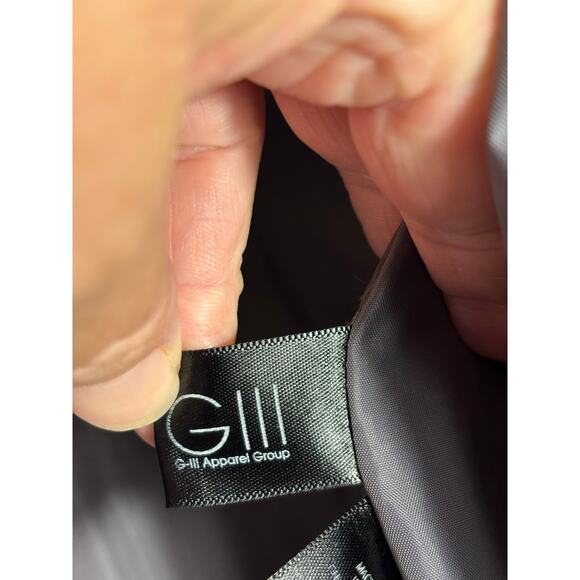 Kenneth Cole Women's Puffer Jacket in Grey. Size S/Small - Picture 7 of 11